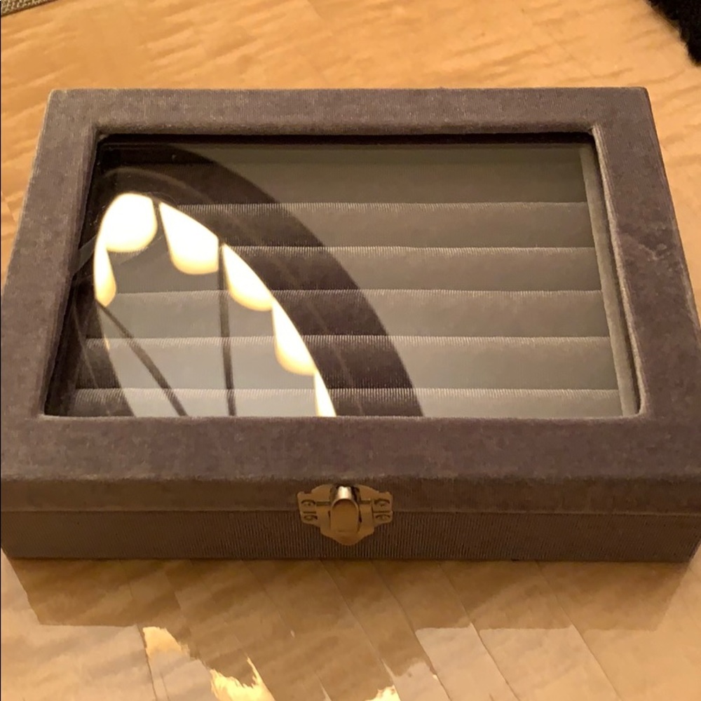 •MAKE OFFER• bomb party ring box